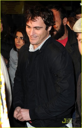  Joaquin at the Exit Through the Gift toko premiere (April 12)