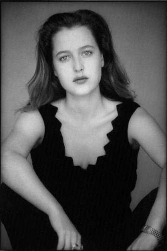 Young Gillian Anderson