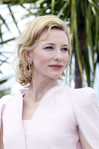  Cate Blanchett: Robin hud, hood Gets Canned!