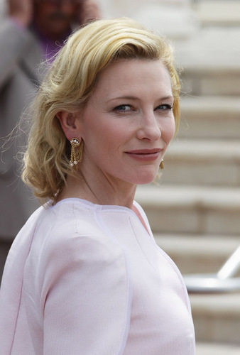  Cate Blanchett: Robin hud, hood Gets Canned!