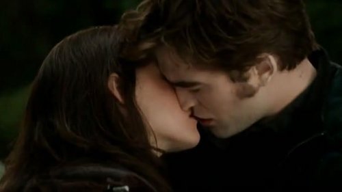  Edward and Bella<333