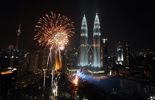  Fanpoppers all around the World celebrating Lily's New 奖章 - Kuala Lumpur