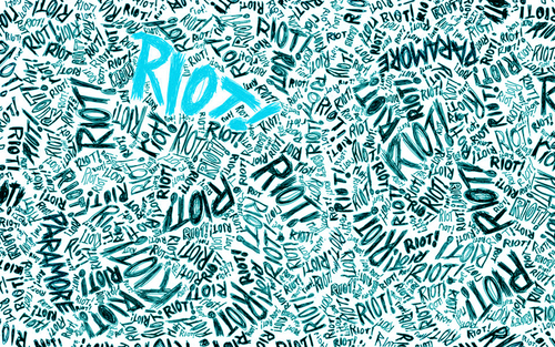  Riot! Different colored Обои