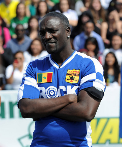  Akon attends MTV Tr3s's "Rock N' Gol" World Cup Kick-Off at the home pagina Depot Center on March 31, 2010.