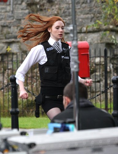  Amy pond behind the scenes