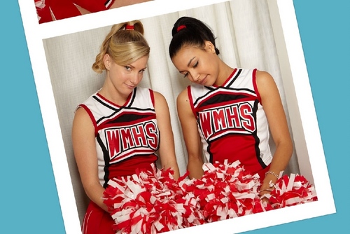  Brittany and Santana - শিয়াল Photobooth
