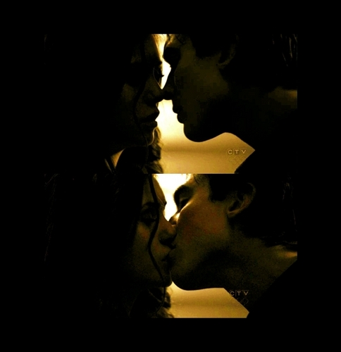  Damon and Elena(Katherine)