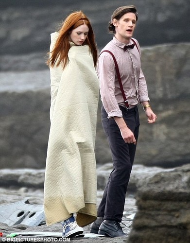  Doctor and Amy Pond