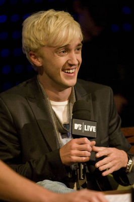  Appearances > 2009 > Promoting HBP at MTV Canada