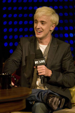  Appearances > 2009 > Promoting HBP at MTV Canada
