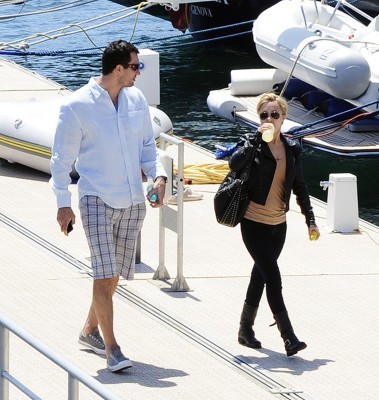  Hayden out in Cannes