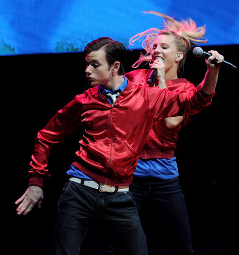 Heather and The Glee cast in concert
