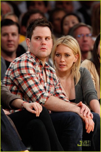  Hilary & Mike @ LA Lakers Game