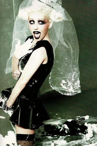 Xtina Out Magazine Photoshoot! (Closer Up No Words!)