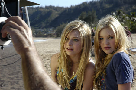  Aly and AJ <3