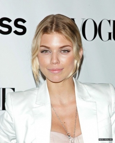  AnnaLynne @ EXPRESS 30th anniversary party