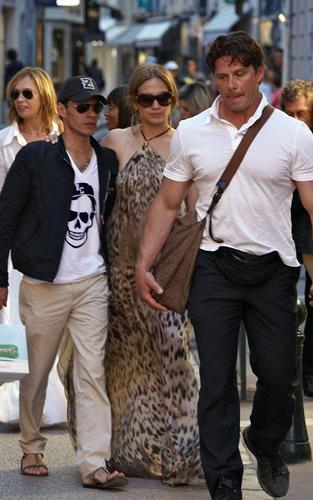  Jennifer Lopez and Marc Anthony shopping in St Tropez (May 24).