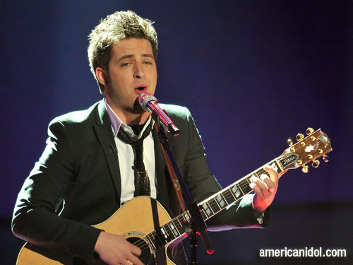 Lee DeWyze Singing "You're Still The One"
