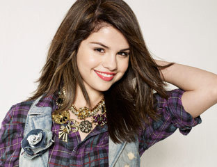 Selena Gomez  Photo Shop