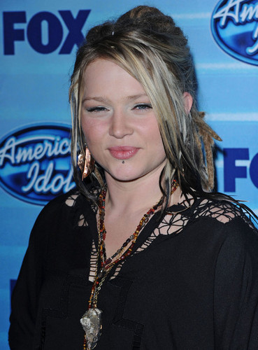  Crystal Bowersox in the Post-Finale Press Room