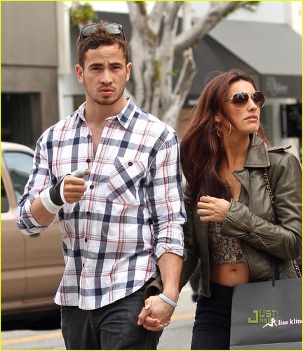  Kelly Brook & Danny Cipriani: inicial Depot Duo