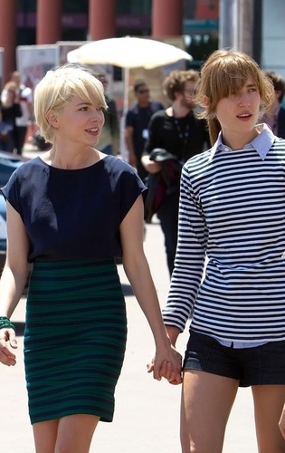  Michelle Williams - 63rd Cannes International Film Festival - Michelle and Friend head to BV Panel