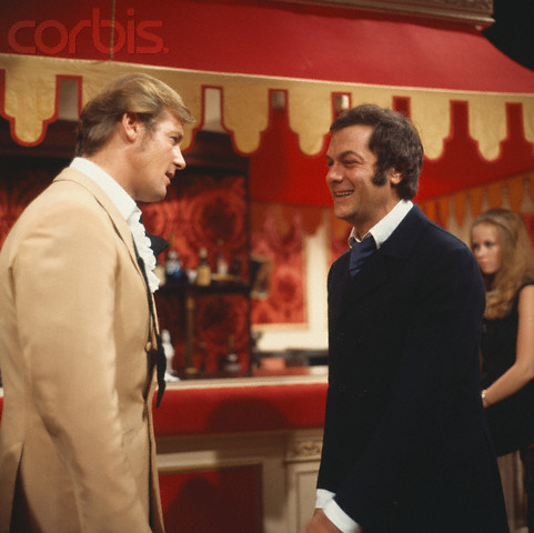  Roger Moore & Tony Curtis in the First Episode