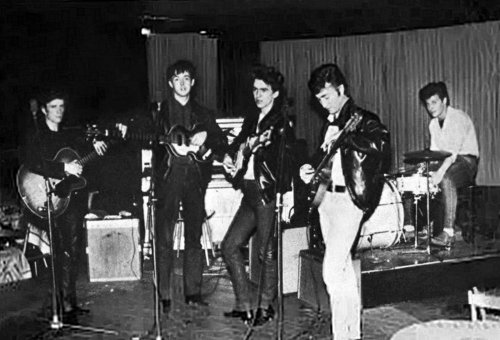  Beatles at the haut, retour au début Ten Club