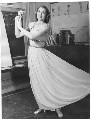  Grace Kelly Teacher