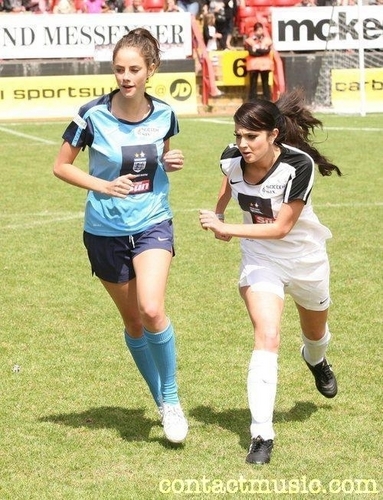  Kaya Scodelario in a football match