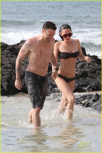  Megan & Brian out in Hawaii