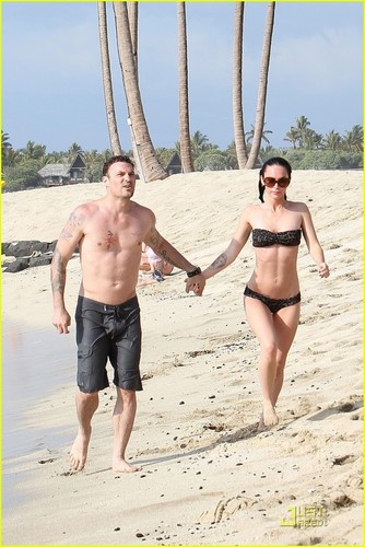  Megan & Brian out in Hawaii