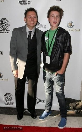  Sterling Beaumon and Michael Emerson @ 로스트 Finale Party