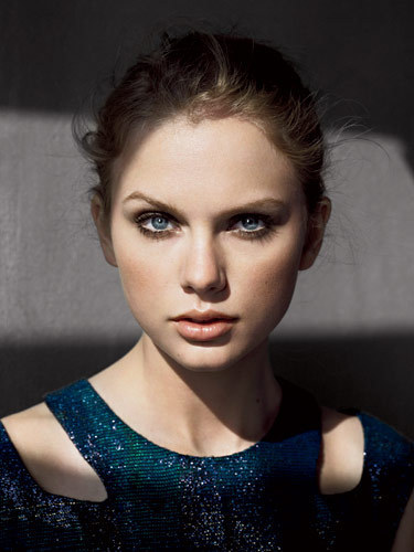  Taylor pantas, swift Marie Claire