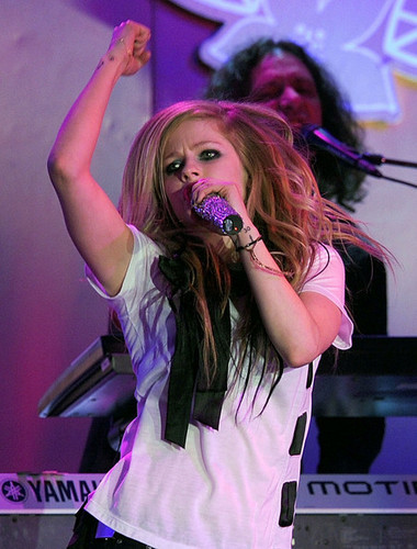  Avril Lavigne «3