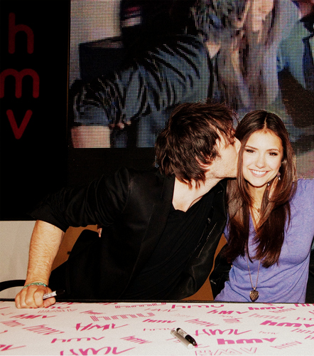  Ian kisses Nina (HQ)_You don`t need to say anda are in love, it`s obvious!