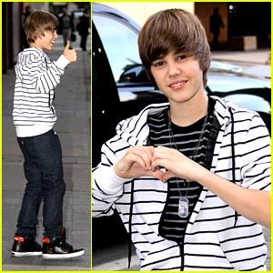  Justin being cute!and hott!