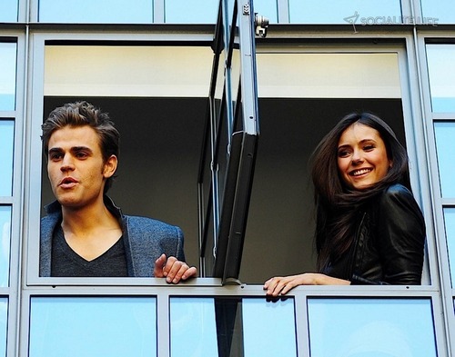  Paul and Nina at the Hotel In Londres