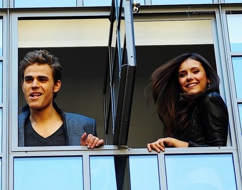  Paul and Nina at the Hotel In लंडन