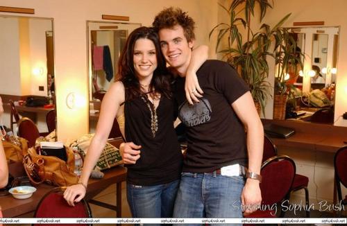 oth cast behind the scene