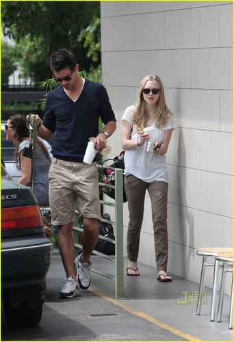  Amanda and Dominic out and about in LA June 11th,2010