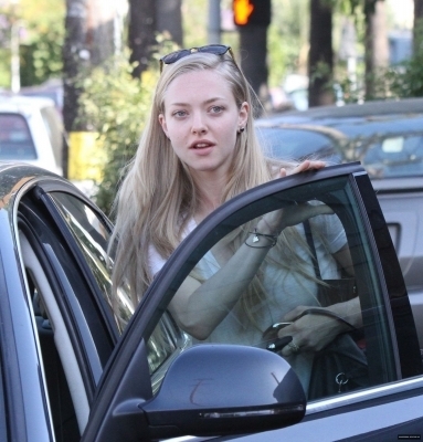  Amanda out and about in LA June 7th,2010