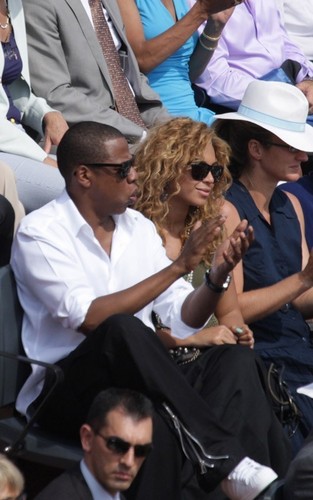  Beyoncé and Jay Z at the French Open (June 6)