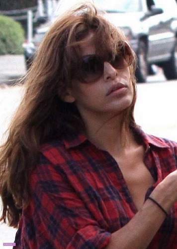  Eva out and about in Beverly Hills 6/2/10