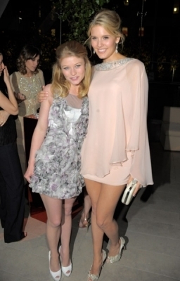  Maggie and Emilie@2010 CFDA Fashion Awards-Afterparty