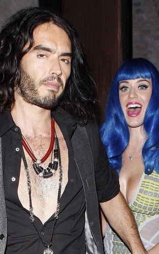  Russell Brand and Katy Perry at the এমটিভি Movie Awards afterparty (June 6)