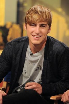  June 11, 2010 - Big Time Rush On The PIX Morning tampil