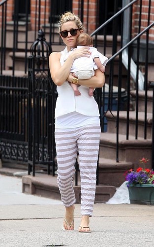  Kate Hudson out and about in NYC (June 5)