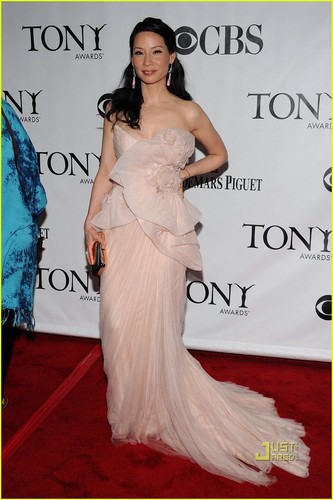 Lucy Liu - Tony Awards 2010