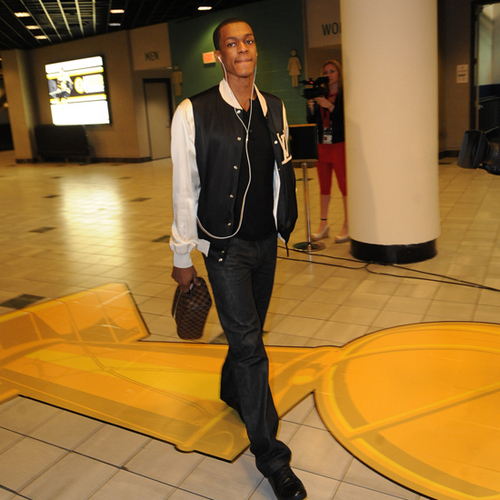  Rondo arrives for Game 5